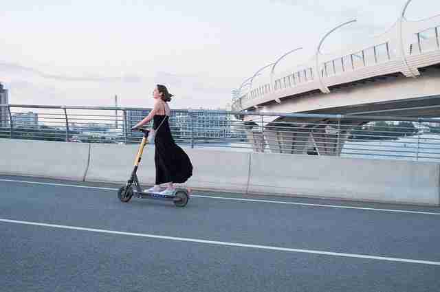探花观众热度曲线波动分析|弹幕热议场面回顾表现持续稳定